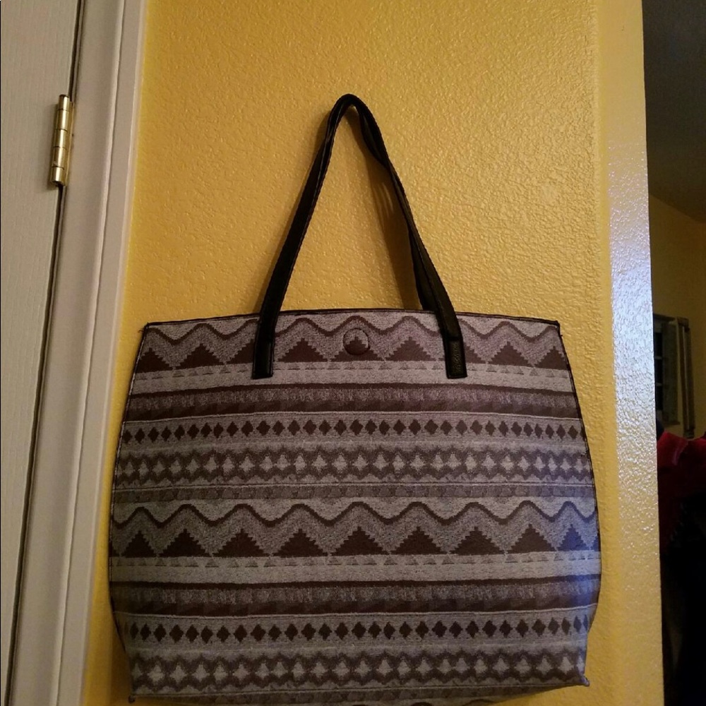 Handbag - Picture 2 of 4